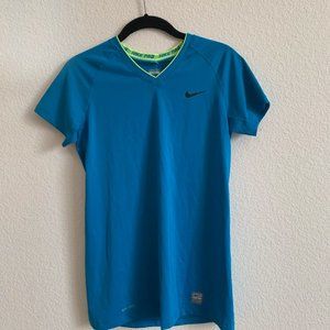NWT Nike Pro Dri-Fit Base Layer Tee Shirt